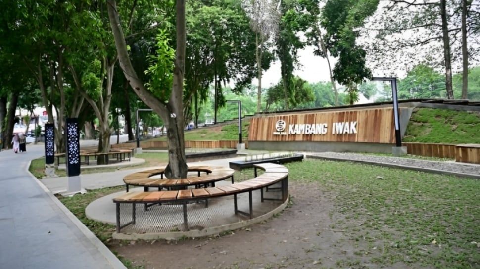 Taman Kambang Iwak