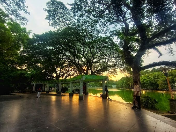 Taman Kambang Iwak